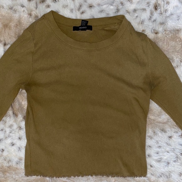 Mid wash crop top💚 - Picture 1 of 2